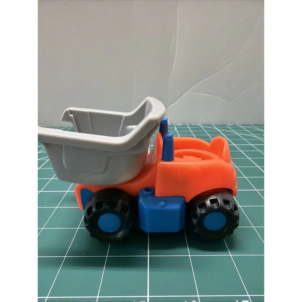 Fisher-Price Little People Red Blue Grey Plastic Dump‎ Truck Toy 2002 Mattel